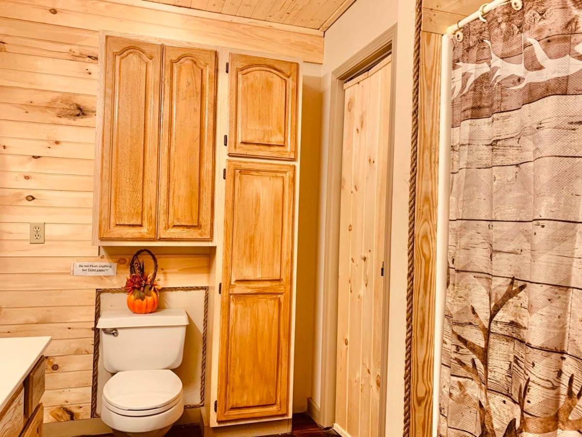 Lazy Bear Cabin Sevierville Exterior photo