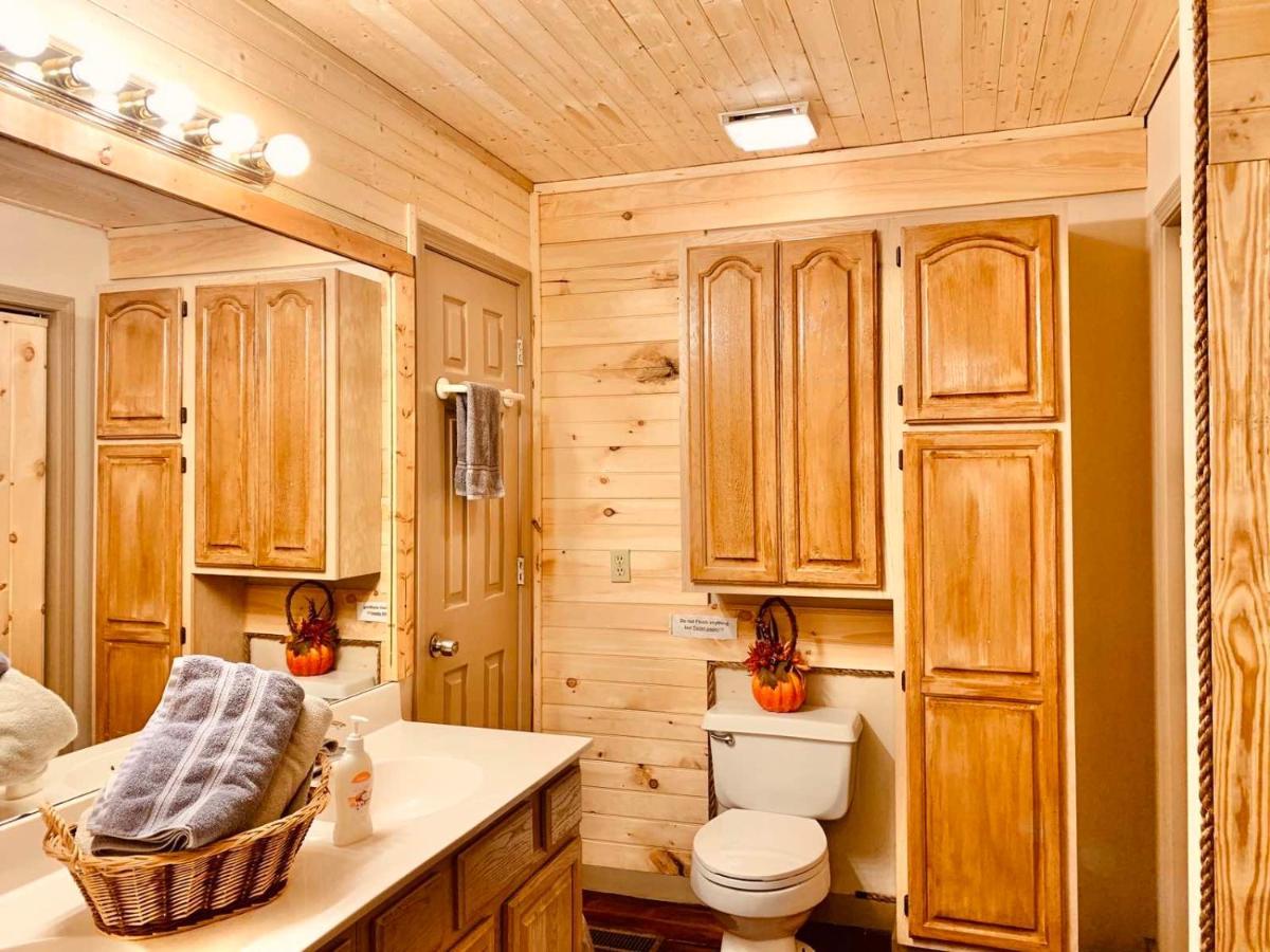 Lazy Bear Cabin Sevierville Exterior photo
